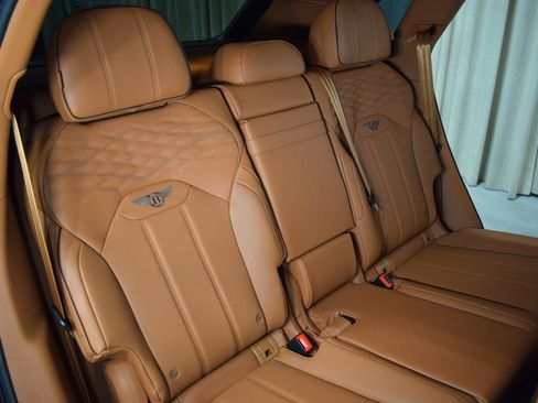 New 2025 Bentley Bentayga image 21