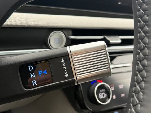 New 2026 Hyundai Tucson Limited image 14