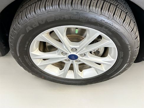 Used 2018 Ford Escape SE image 11