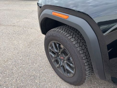 New 2025 GMC Canyon Elevation w/ Convenience Package image 13