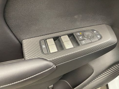 New 2025 Mitsubishi Outlander SE image 20