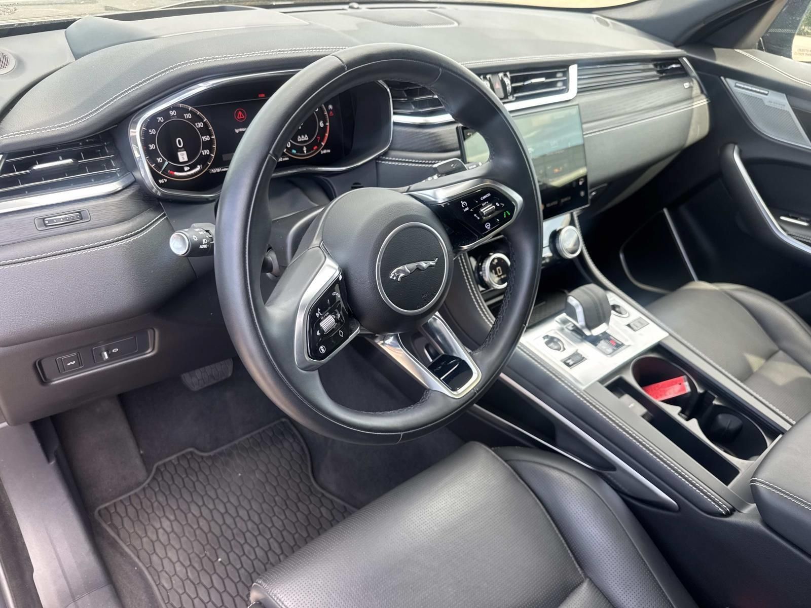 Used 2026 Jaguar F-PACE R-Dynamic S AWD/4WD image 18