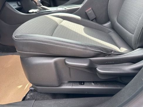 Used 2024 Buick Encore GX Preferred FWD image 11