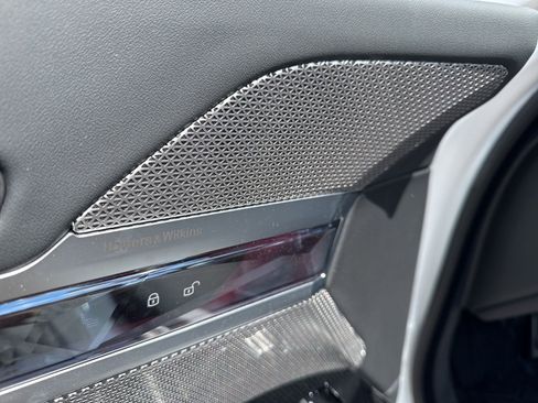 Used 2024 BMW 760i xDrive w/ Executive Package image 14