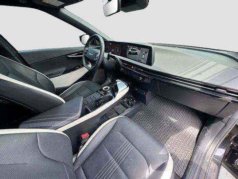 Used 2022 Kia EV6 GT-Line RWD image 16