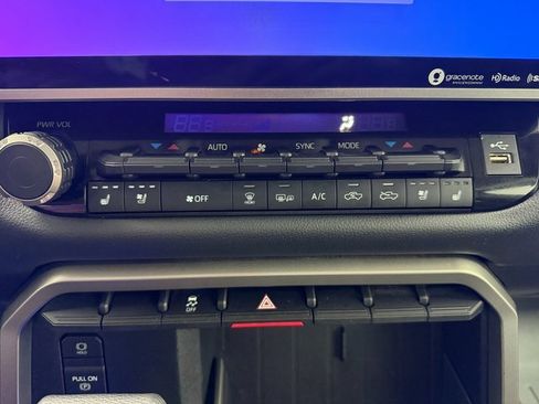 Used 2022 Toyota Tundra Limited image 19