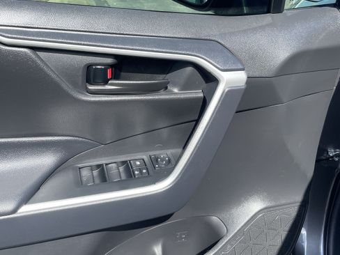 Used 2025 Toyota RAV4 LE FWD image 17