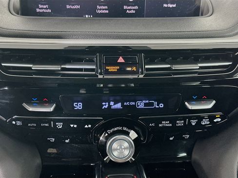 Used 2024 Acura MDX FWD image 23