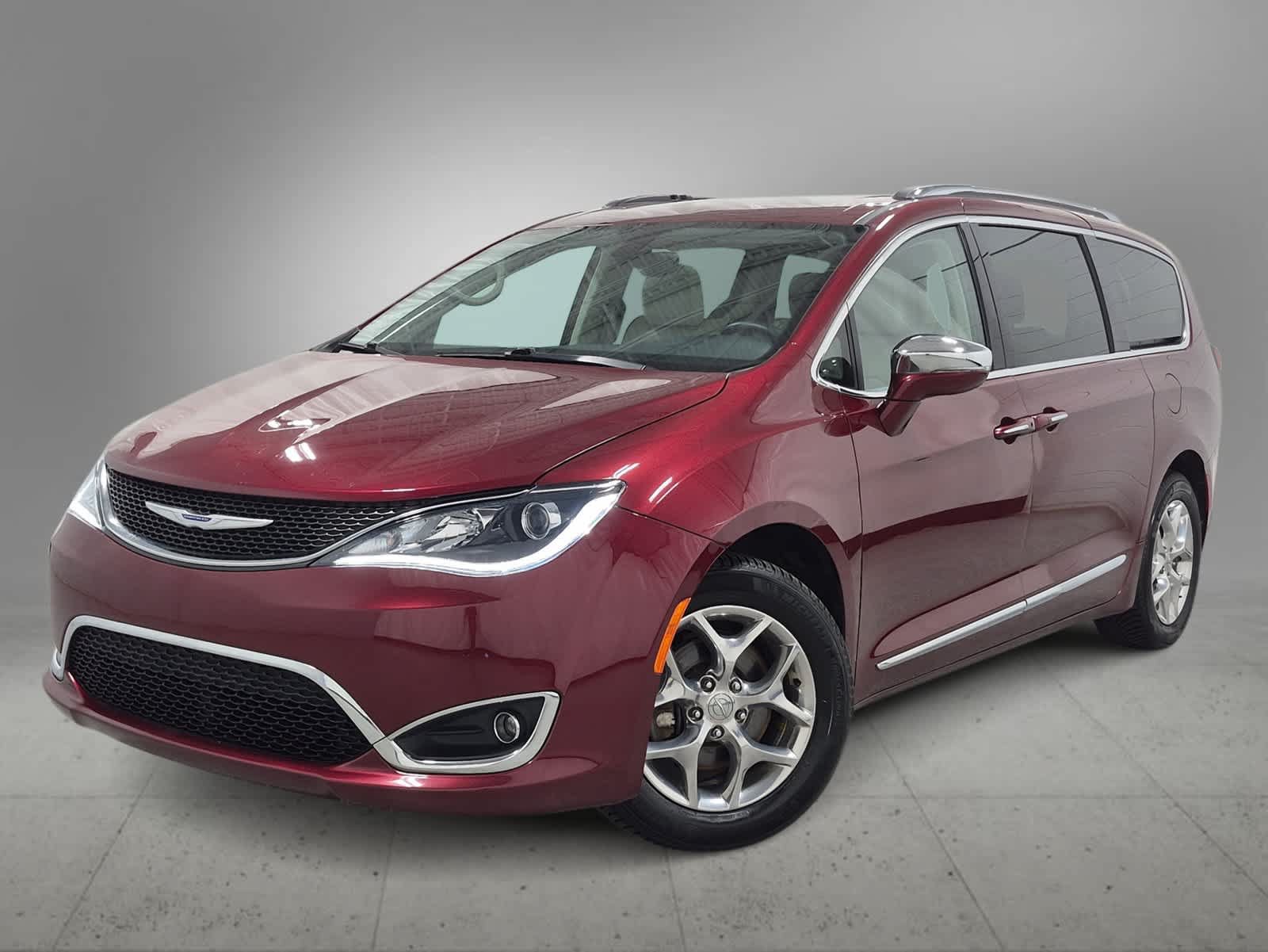 Used 2019 Chrysler Pacifica Limited FWD image 1