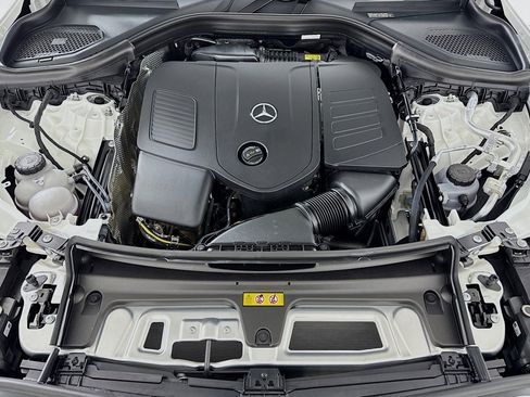 New 2026 Mercedes-Benz GLC 300 image 9