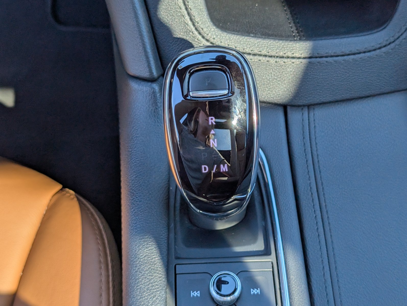 Certified 2024 Cadillac XT5 Premium Luxury FWD image 21