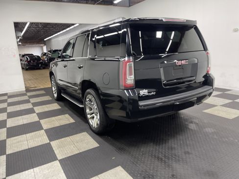 Used 2020 GMC Yukon SLT w/ Premium Edition AWD/4WD image 2