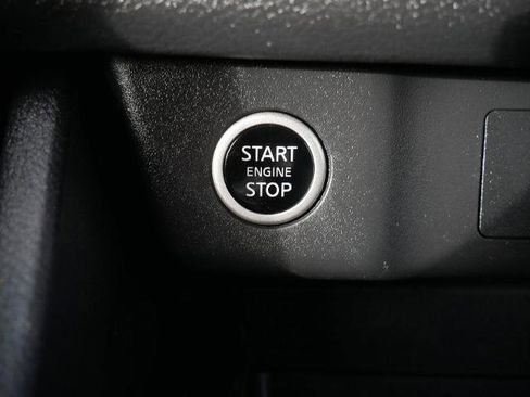 Certified 2022 Nissan Rogue SV image 21