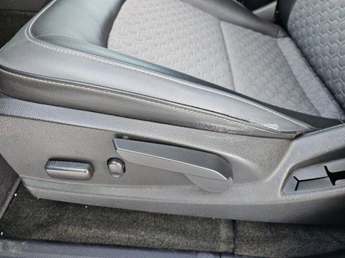 Used 2018 Chevrolet Colorado Z71 image 11