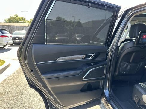 Used 2022 Kia Telluride SX w/ Towing Package AWD/4WD image 31