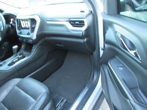 Certified 2017 GMC Acadia SLT image 21