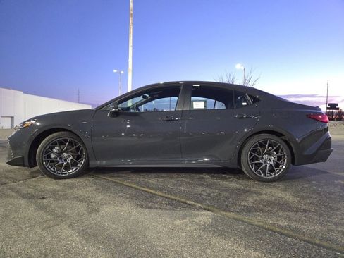 New 2026 Toyota Camry SE image 17