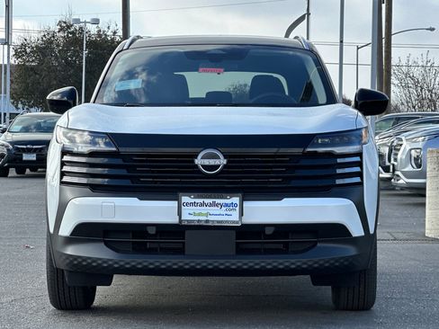 New 2026 Nissan Kicks SV image 9