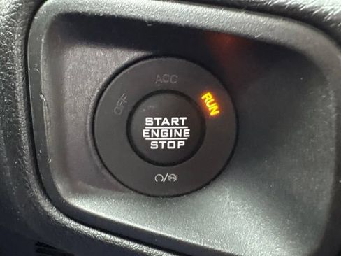 Used 2024 Jeep Wrangler Unlimited Sport AWD/4WD image 20