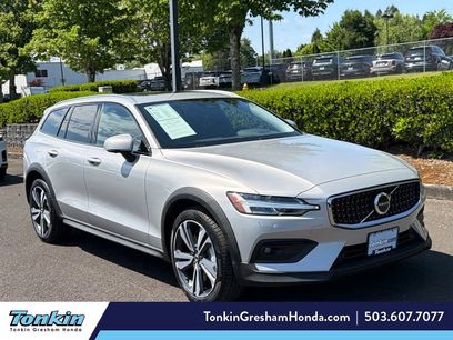 Used 2025 Volvo V60 B5 Cross Country Plus