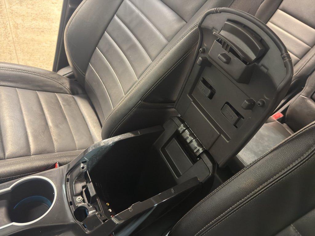 Used 2014 Ford Escape Titanium FWD image 21