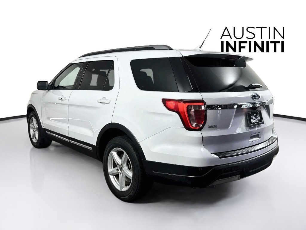 Used 2019 Ford Explorer XLT w/ Equipment Group 201A FWD image 5
