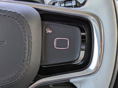 Used 2025 Lincoln Navigator L Black Label image 23