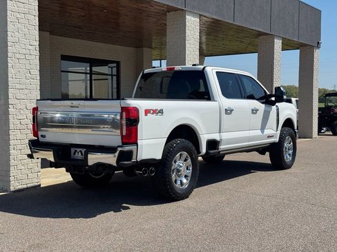 Used 2025 Ford F250 King Ranch w/ Chrome Package image 13