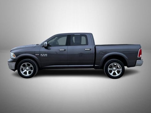 Used 2017 RAM 1500 Laramie w/ Convenience Group image 8