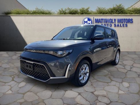 Used 2023 Kia Soul S image 7