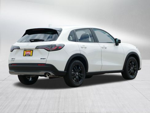 New 2027 Honda HR-V Sport image 4