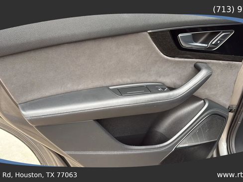 Used 2017 Audi Q7 3.0T Prestige w/ Prestige Package image 28