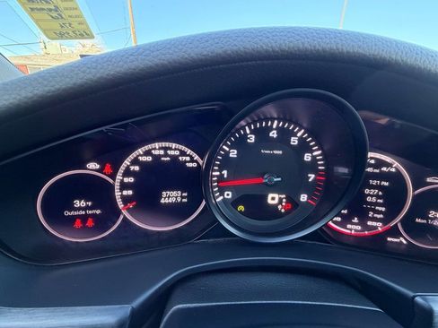 Used 2022 Porsche Panamera 4 Platinum Edition image 35