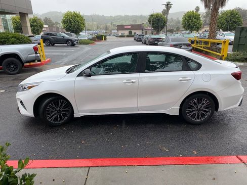 Used 2023 Kia Forte GT-Line image 4