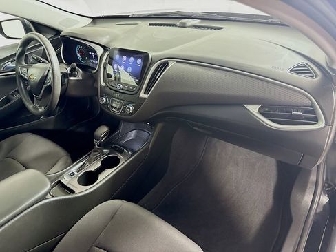 Used 2023 Chevrolet Malibu LS image 25
