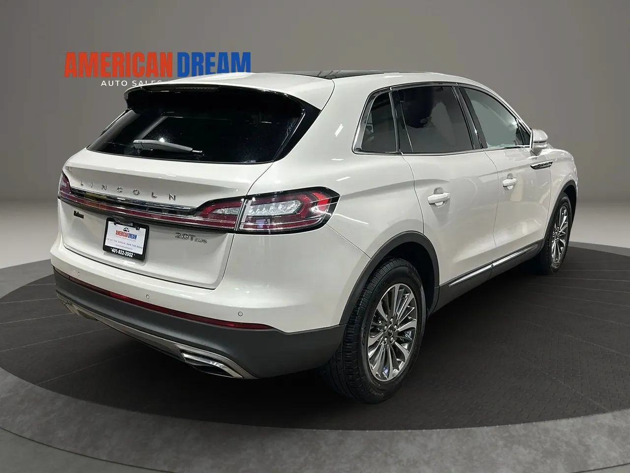 Used 2019 Lincoln Nautilus Select AWD/4WD image 5