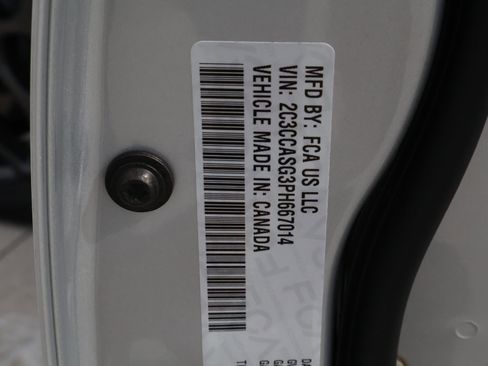 Used 2023 Chrysler 300 Touring L w/ Popular Equipment Group image 22