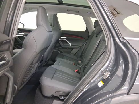 New 2025 Audi Q5 Premium Plus image 13