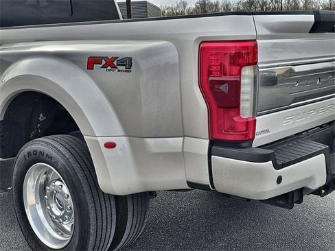 Used 2017 Ford F450 Platinum w/ Platinum Ultimate Package image 14