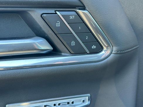 Used 2025 GMC Sierra 1500 Denali w/ Denali Reserve Package image 18