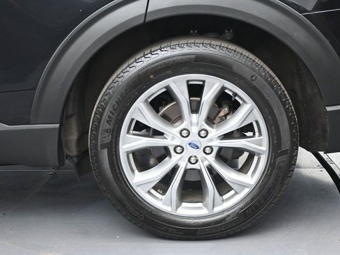Used 2024 Ford Explorer Limited RWD image 15