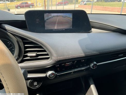 Used 2024 MAZDA MAZDA3 s FWD image 17