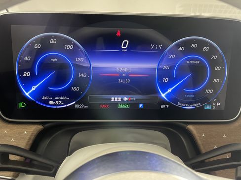 Certified 2023 Mercedes-Benz EQE 500 4MATIC SUV image 16