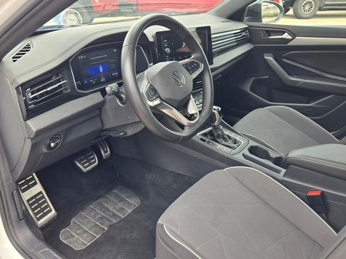 Used 2025 Volkswagen Jetta Sport FWD image 14