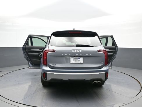 Certified 2023 Kia Telluride S image 47