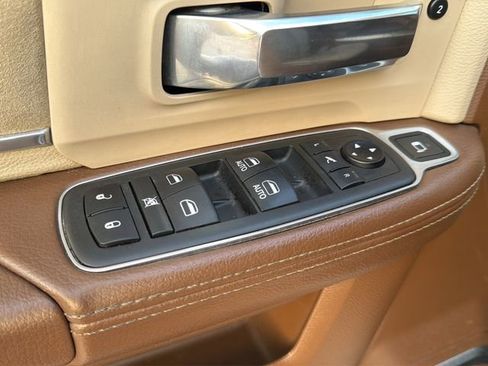 Used 2019 RAM 3500 Laramie image 22