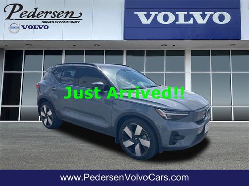 Used 2023 Volvo XC40 Recharge Ultimate w/ Protection Package Premier AWD/4WD image 1