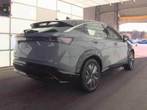 Used 2023 Nissan Ariya FWD image 2