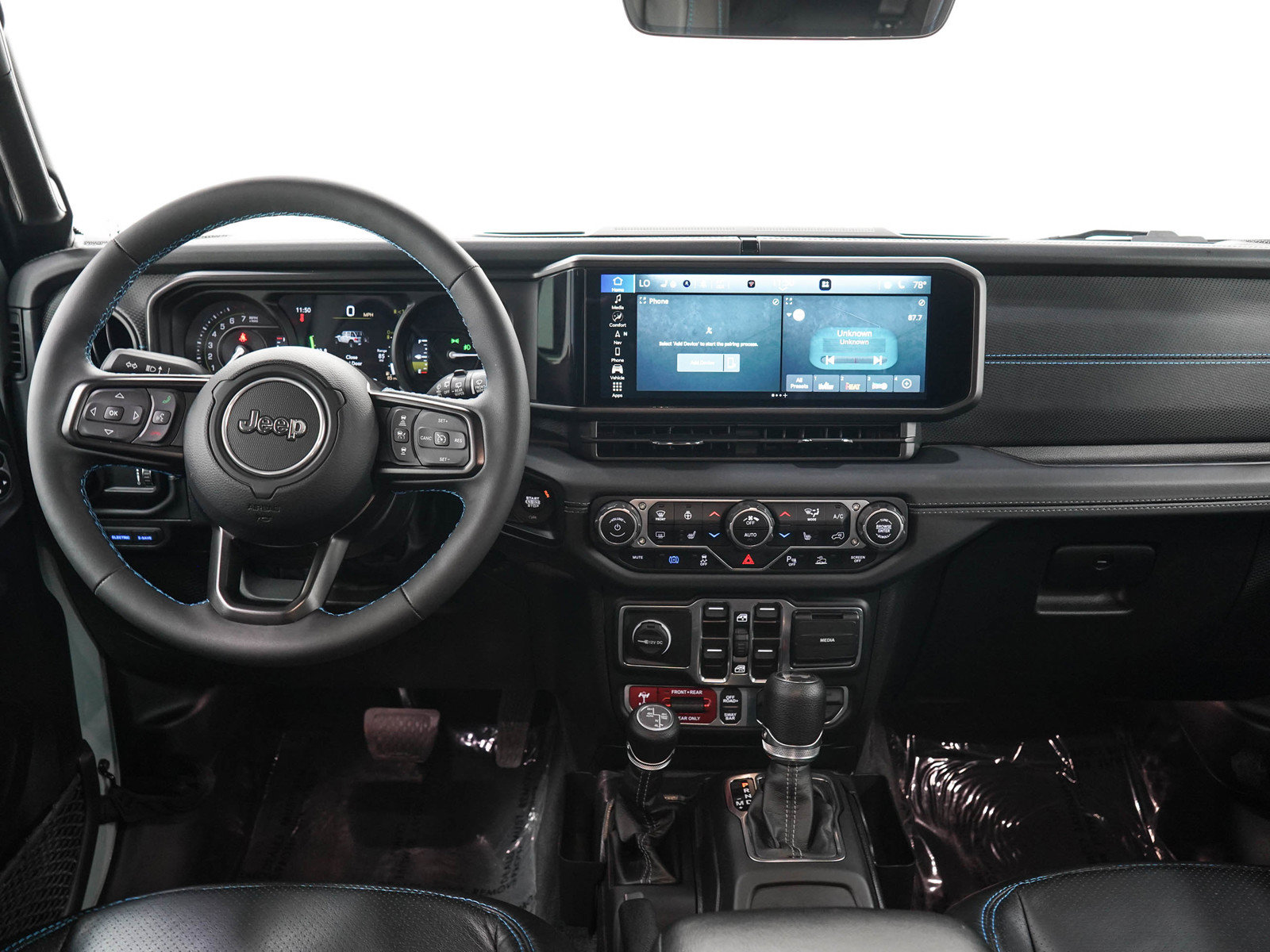 Used 2024 Jeep Wrangler Unlimited Rubicon 4xe w/ Technology Group AWD/4WD image 15