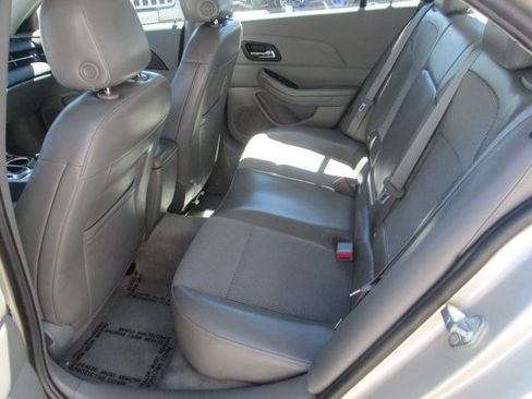 Used 2015 Chevrolet Malibu LT FWD image 10
